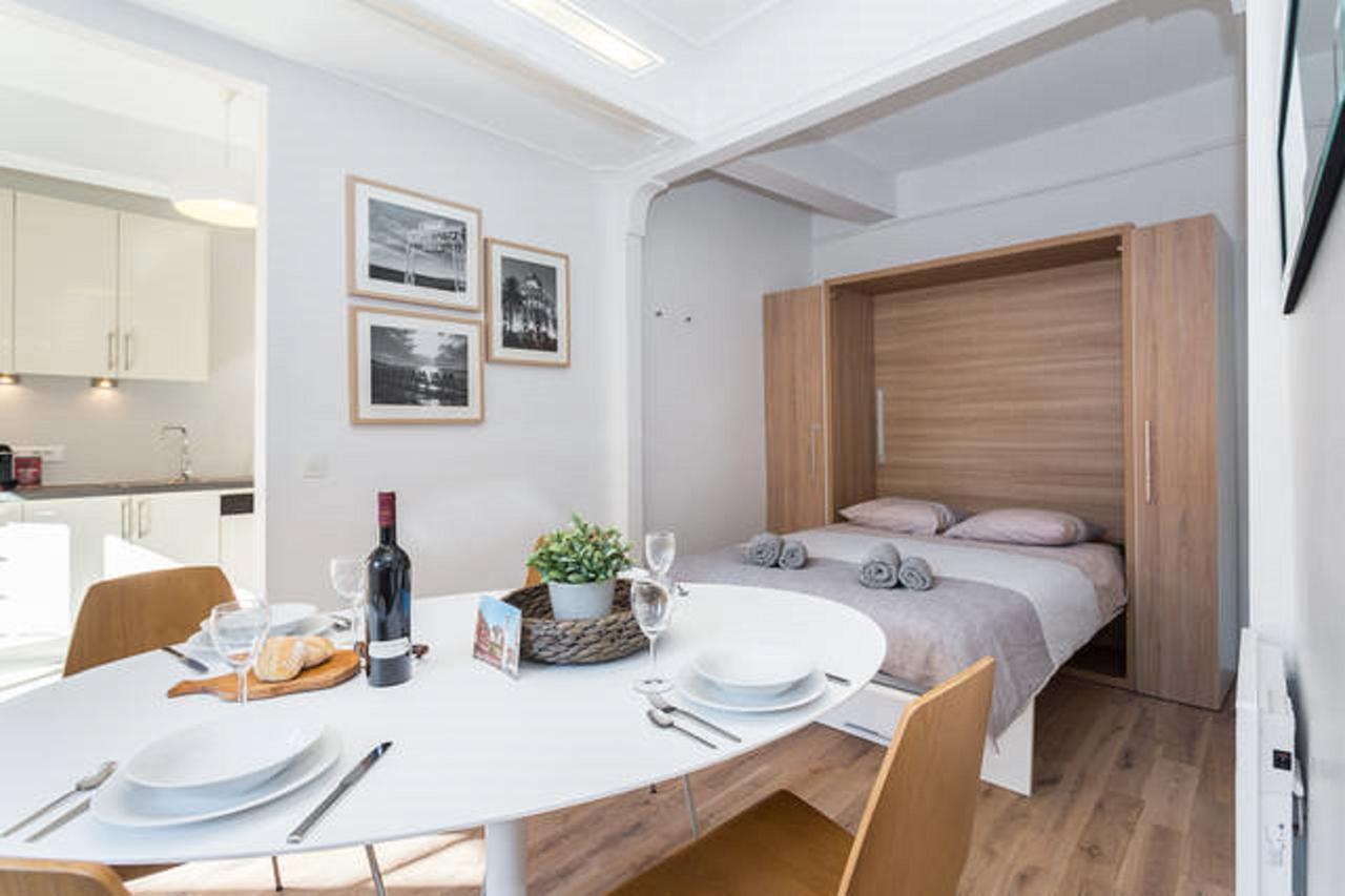 Le Rossetti B. - Modern, Long Balcony, Old Town Apartment Nizza
